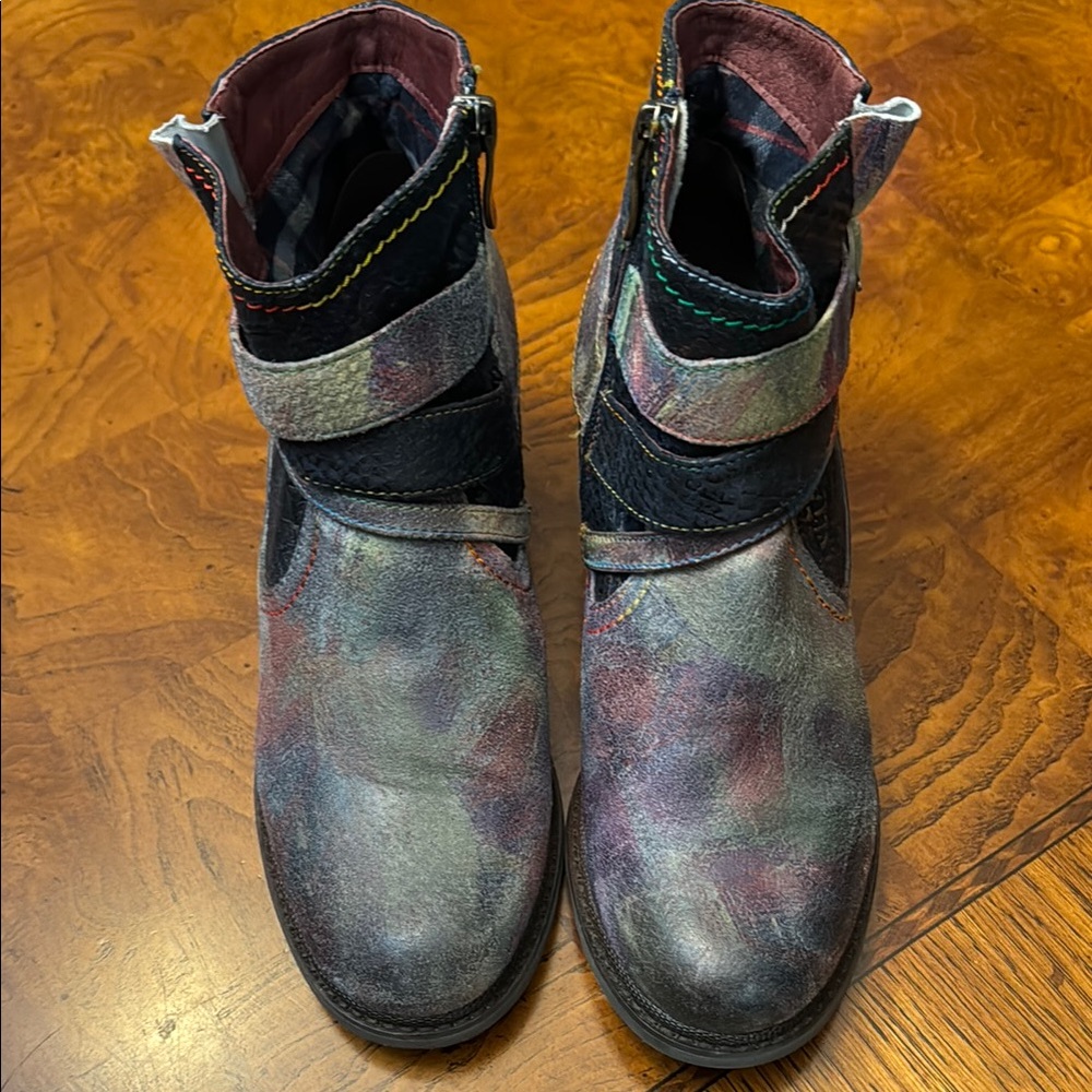 L’artiste by Spring Step Shazam 37 Colorful Ankle Boots, fits like 7.  Comfy!